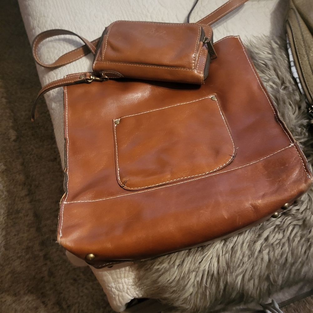 Patricia Nash carmel brown leather tote and wallet